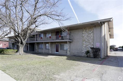section 8 apartments garland tx